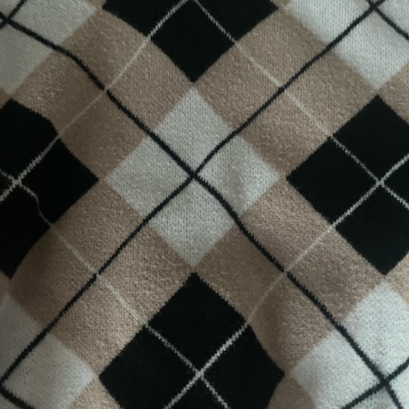 plaid polyester, long sleeve sweater - Picture 6 of 7